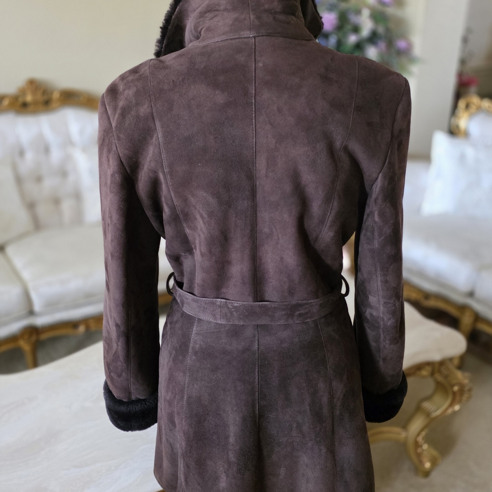 Dark Mocha Brown 100% Genuine European Sheepskin Shearling Leather Jacket - Picture 4 of 14